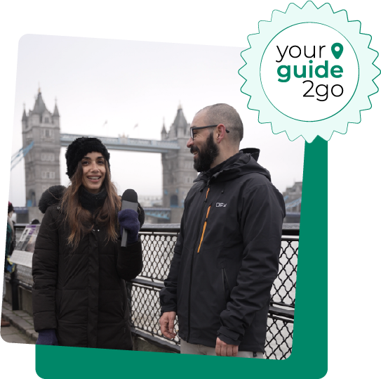 Imagen de Maya y el guía